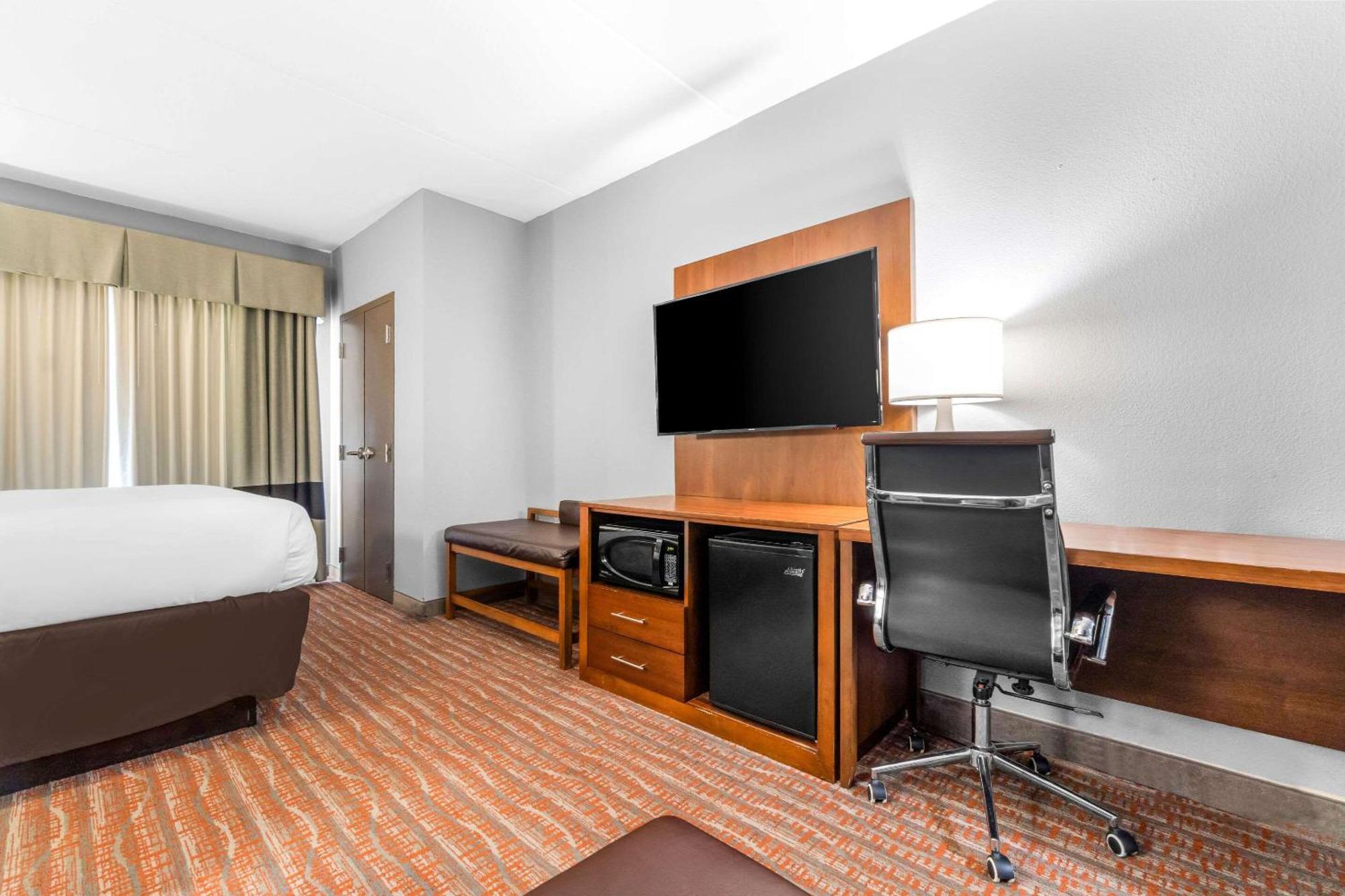 Comfort I-40 Hotel