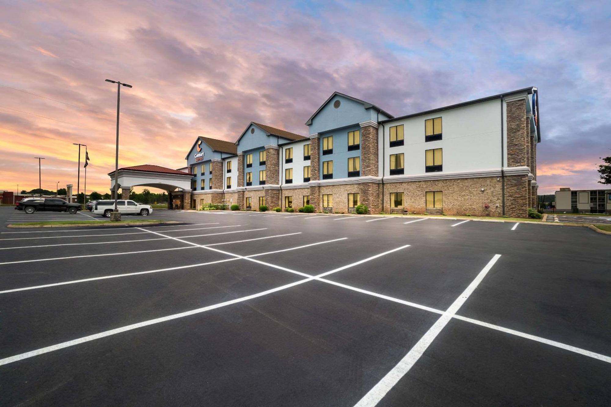 Comfort I-40 Hotel