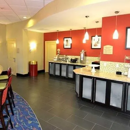 Comfort Suites Jackson I-40 